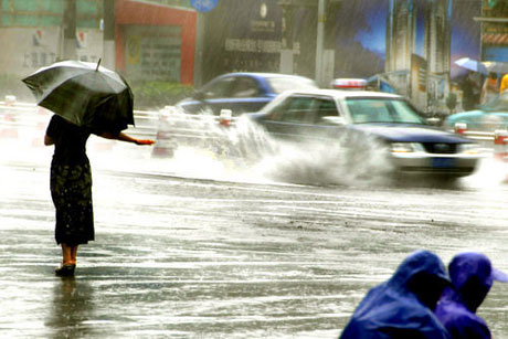 70年一遇暴雨襲擊上海 約3000戶民居進水[組圖]