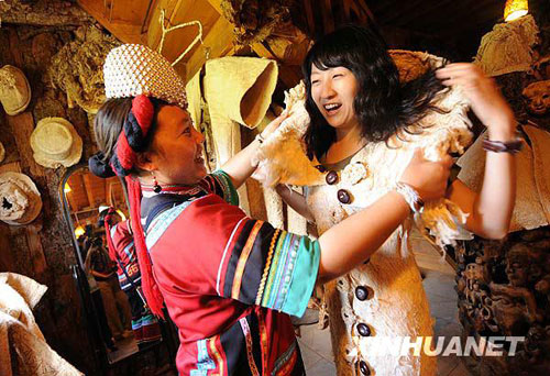 哈尼族民間藝人“張樹(shù)皮”的樹(shù)皮人生[組圖]