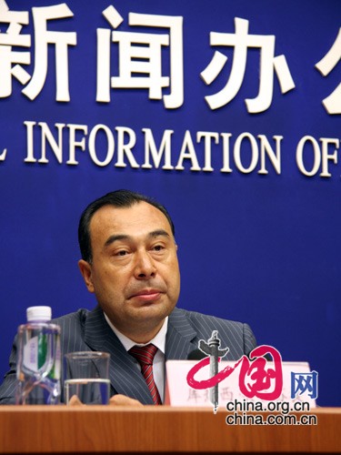 五自治區(qū)副主席介紹新中國成立以來本區(qū)巨大成就