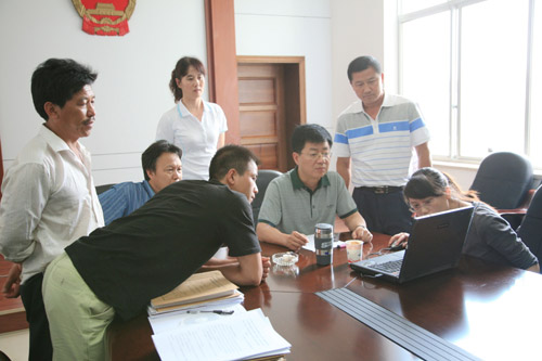 把矛盾化解在訴訟中——云南紅河中院調(diào)解千畝土地承包糾紛案紀實