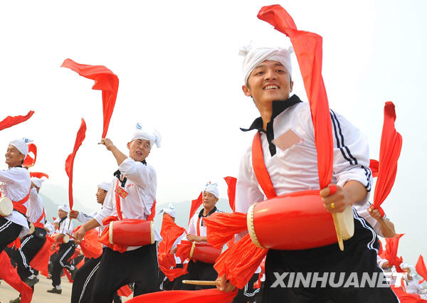 國慶群眾游行安塞腰鼓方陣在京參加合練[組圖]