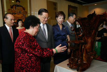 “紫檀的奧秘——中國紫檀博物館館藏珍品特展”在臺(tái)北隆重開幕