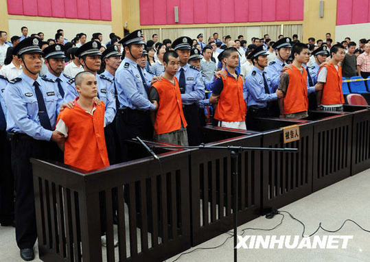 廣東韶關(guān)旭日國際有限公司員工斗毆事件涉及的兩起犯罪案件一審公開宣判