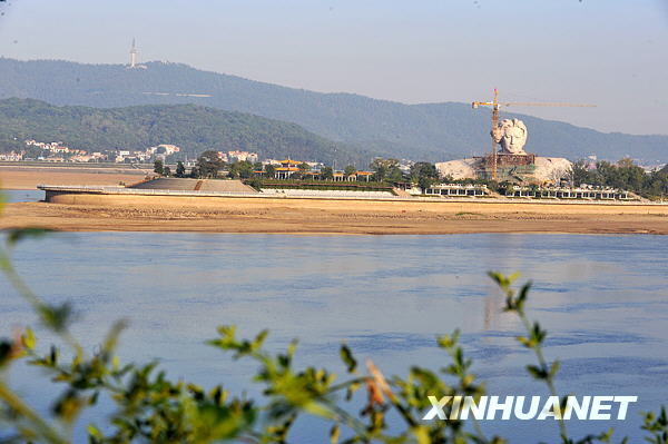 32米毛澤東巨型雕塑現(xiàn)長沙