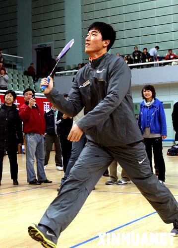 劉翔師徒成為上海首批全民健身服務(wù)志愿者
